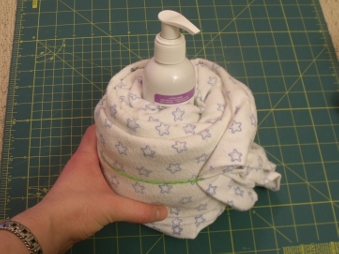 make a diaper cake from cloth diapers